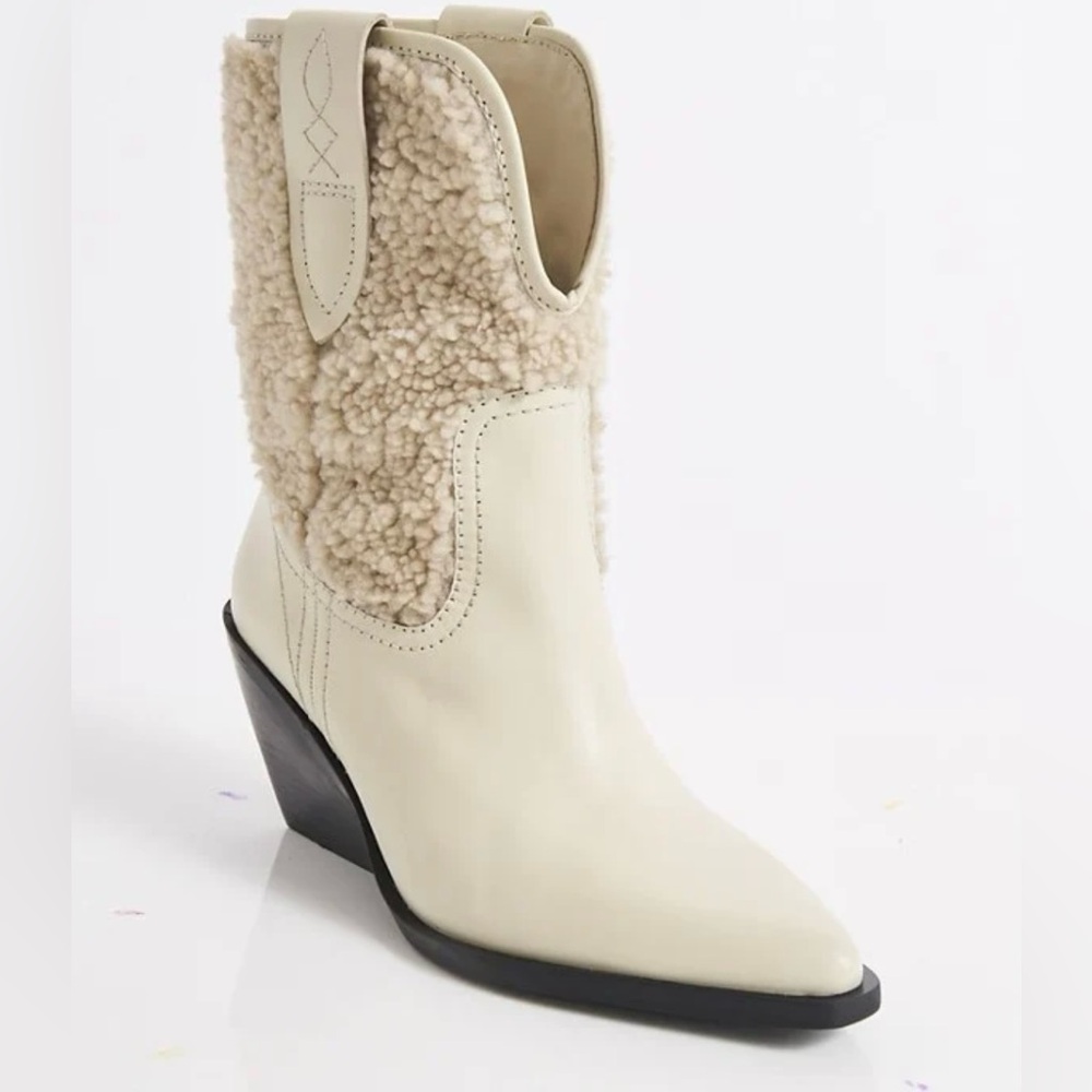 Free People Artic Fox Boots with Shearling Detail *final price*